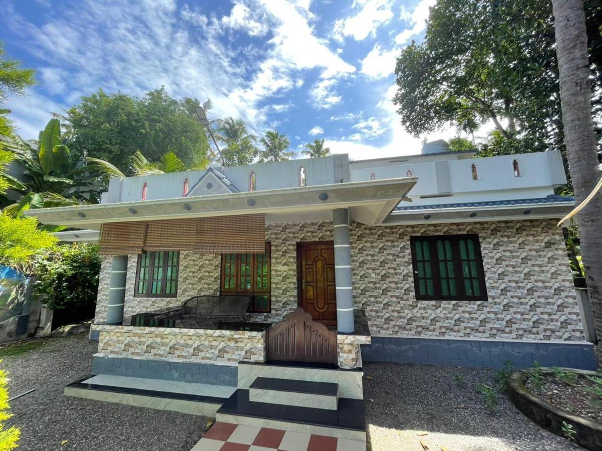 Nisara Homestay Варкала Екстериор снимка